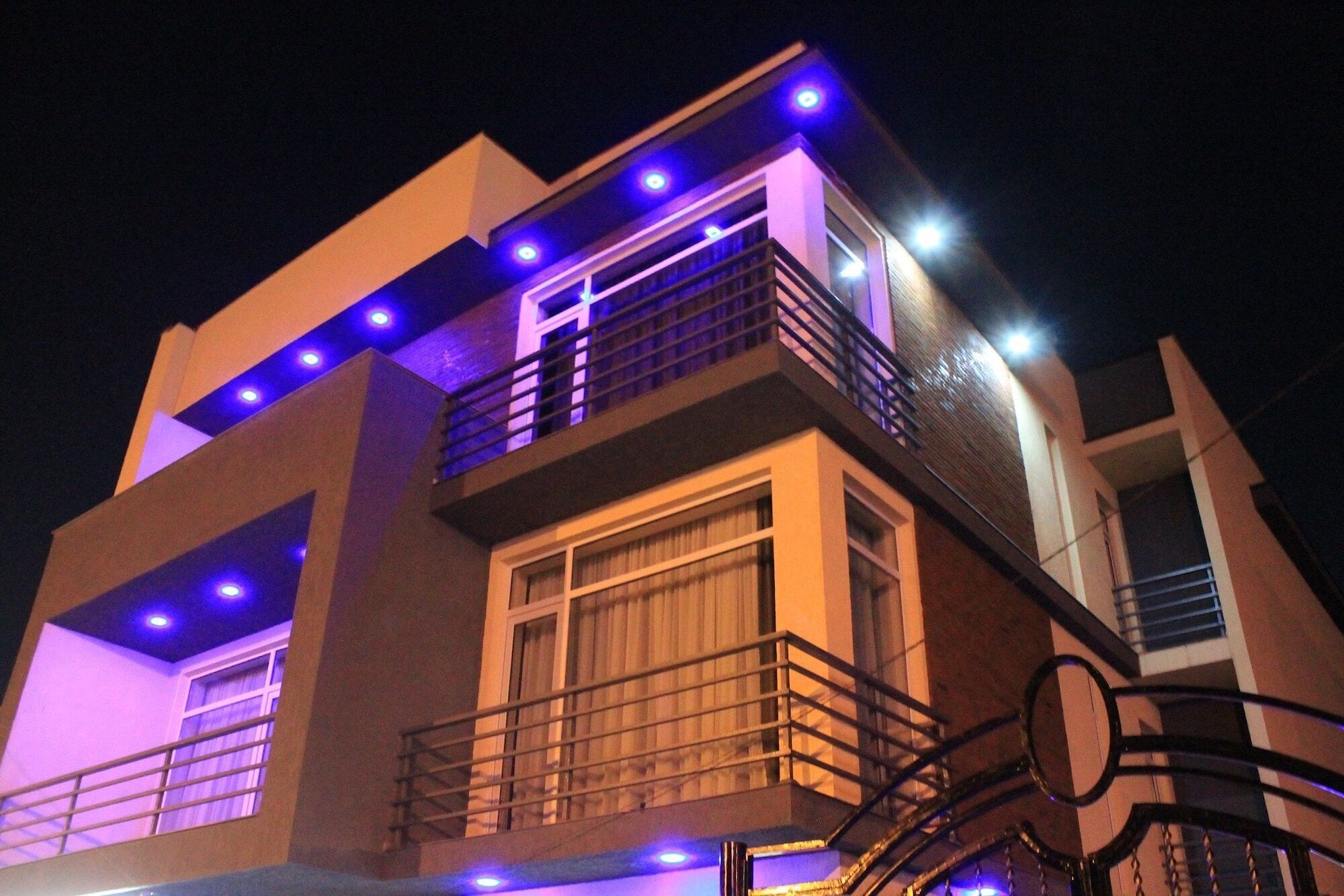 Liel Hotel Tbilisi Ngoại thất bức ảnh