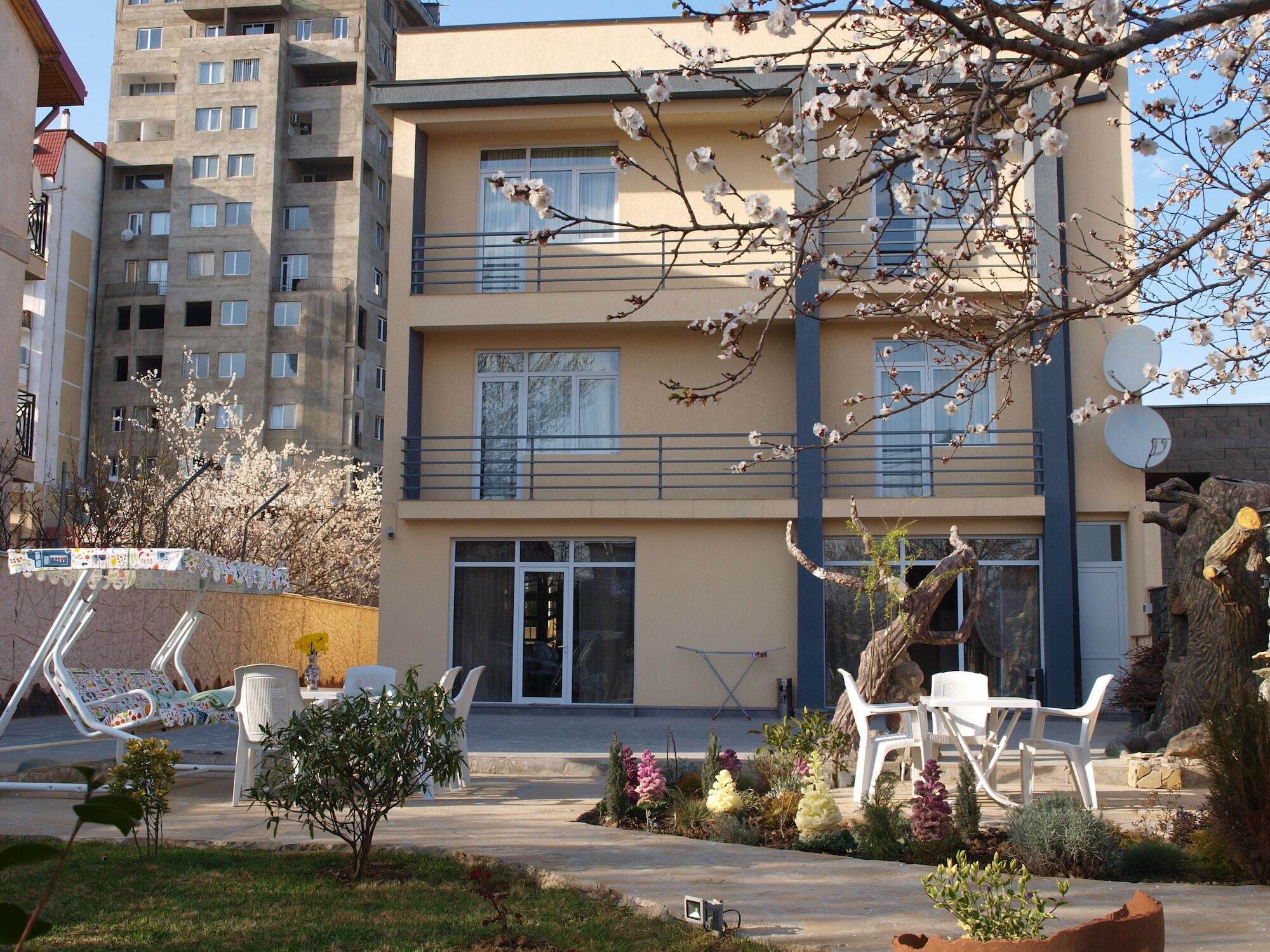 Liel Hotel Tbilisi Ngoại thất bức ảnh